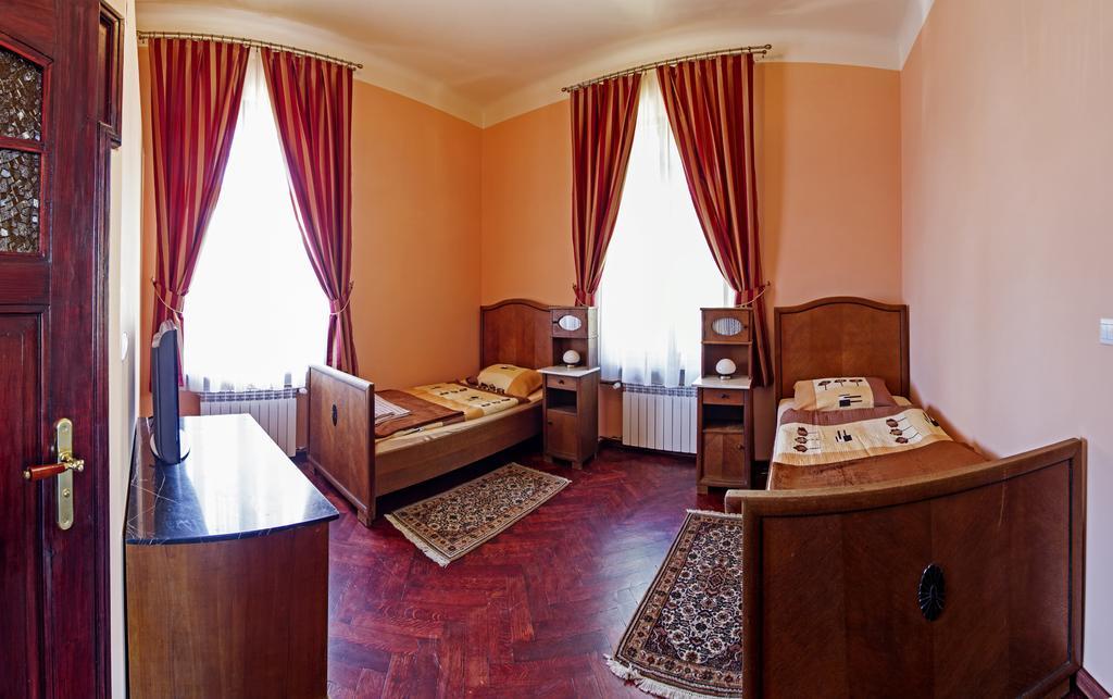 Villa Bergera Dzierzoniow Room photo